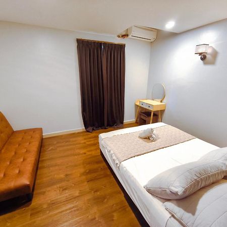 D'Ocean Homestay In Tiara Desaru Residence Buitenkant foto