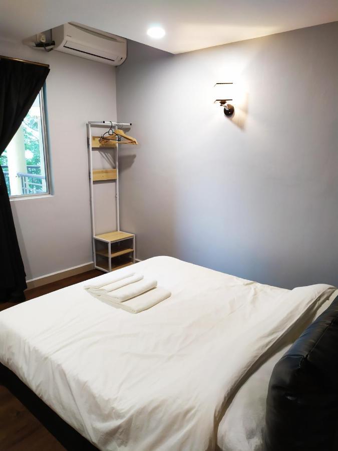 D'Ocean Homestay In Tiara Desaru Residence Buitenkant foto